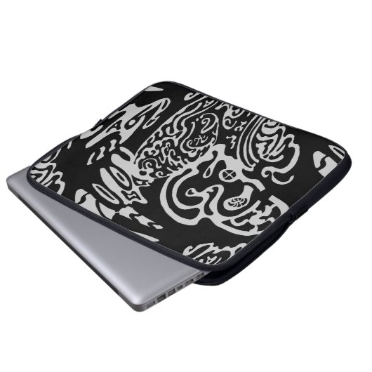 "Wave Creature" B&W abstrakte Kunst Laptopschutzhülle (Vorne Knopf)