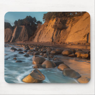 Wave entlang des Strandes, Kalifornien Mousepad