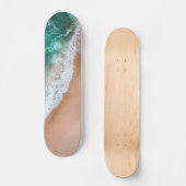 Waves am Sandy Beach Skateboard (Vorderseite)