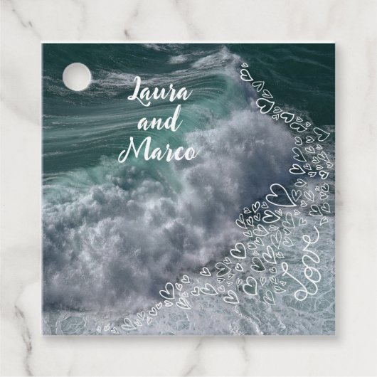 Waves and sea with Doodle hearts Geschenkanhänger (Vorderseite)