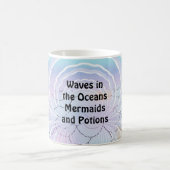 Waves und Mermaid-Redewendungen Kaffeetasse (Mittel)