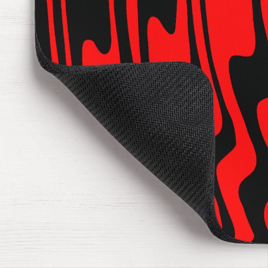 Wavey Stripey - Schwarz und Rot Mousepad (Ecke)