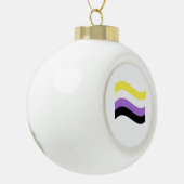 Waving-Flag Keramik Kugel-Ornament (Links)