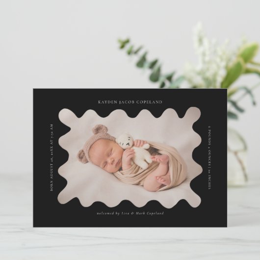 Wavy Black Frame Announcement Foto Ankündigung (Stehend Vorderseite)