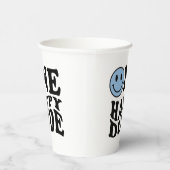 Wavy Blue Preppy Smile One Happy Typ Pappbecher (Rechts)