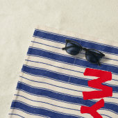 Wavy Blue und White Stripes Strandtuch (Beispiel)