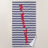Wavy Blue und White Stripes Strandtuch (Vorderseite)