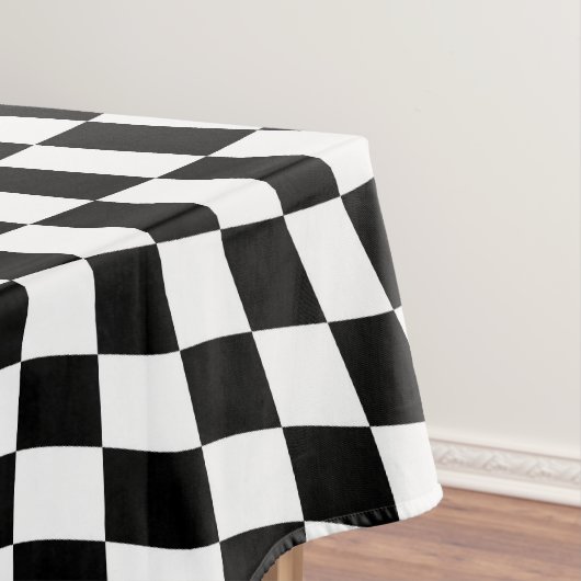 Wavy Checked Schwarz-weiß Checkerboard Tischdecke (Beispiel)
