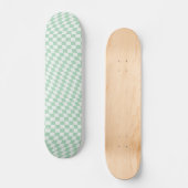 Wavy Checkered Pastell Green Checkerboard Muster Skateboard (Vorderseite)