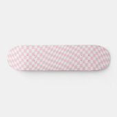 Wavy Checkered Pastell Pink Checkerboard Muster Skateboard (Horizontal)