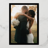 Wavy Edge Modern Retro Black Save the Date Real Folieneinladung (Rückseite)