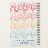 Wavy farbige Streifen mit Ihrem Namen | elegant Notizblock (Rückseite)