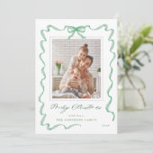 Wavy Green Ribbon Bow Frame 2 Foto Weihnachten (Stehend Vorderseite)