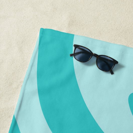 Wavy Loops Retro Abstraktes Muster in Aqua Aquamar Strandtuch (Beispiel)