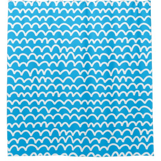 Wavy Muster - White on Blue 00b0ef Duschvorhang (Vorderseite)