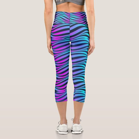 Wavy Neon Colored Capri Leggings (Rückseite)