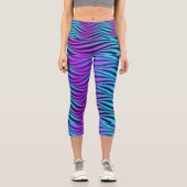 Wavy Neon Colored Capri Leggings (Vorderseite)