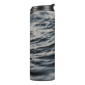 Wavy Ocean tagsüber Thermosbecher (Nach links gedreht)