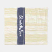 Wavy Painterly Stripes Navy und Creme mit Namen Fleecedecke (Vorderseite (Horizontal))