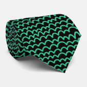 Wavy Pattern - Sea Green on Black Krawatte (Gerollt)
