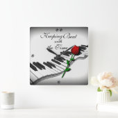 Wavy Piano Keys & Rote Rose - Custom Clock Quadratische Wanduhr (Zuhause)