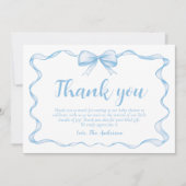 Wavy Ribbon Frame Dusty Blue Bow Baby Dusche Einladung (Vorderseite)