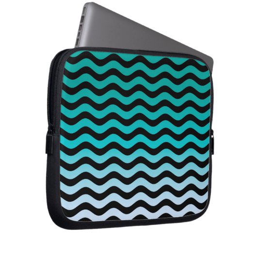 Wavy Turquoise Stripes Laptopschutzhülle (Vorne Rechts)