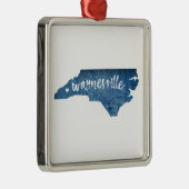 Waynesville North Carolina Wood Grain Ornament Aus Metall (Rechts)