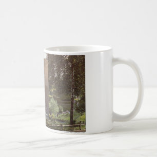 WB Yeats "Heißes Eisen schmieden" Zitat T-Shirts G Kaffeetasse
