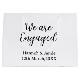 We are Engaged couple name date calligraphystylish Große Geschenktüte