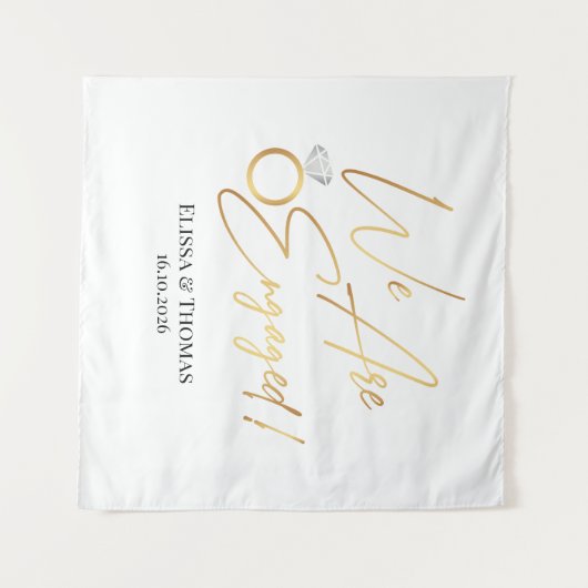 We Are Engaged! Gold Backdrop Wandteppich (Vorderseite (Horizontal))