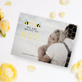 We Are meant To Bee Quote Funny Two Bees Wedding Ankündigungspostkarte