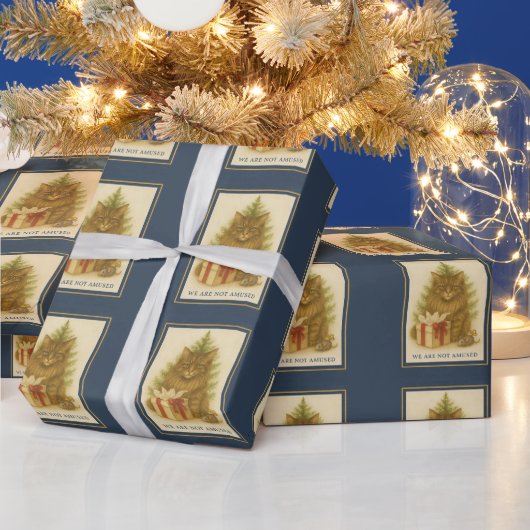 We Are Not Amused — Maine Coon Christmas Wrapping Geschenkpapier (Feiertage)