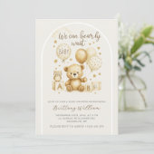 We Can Bearly Wait Baby Shower Invitation Einladung (Stehend Vorderseite)
