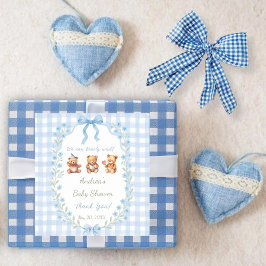 We Can Bearly Wait Blue Gingham Baby Shower  Quadratischer Aufkleber