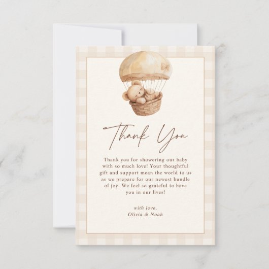 We Can Bearly Wait Gingham Teddy Bear Baby Shower Dankeskarte (Vorderseite)