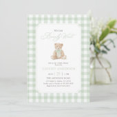 We Can Bearly Wait Sage Teddy Bear Baby Shower Einladung (Stehend Vorderseite)
