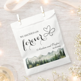 We decided on Forever Elegant Wedding Geschenktütchen