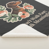 We Don’t Walk Fast; We Walk Meaningful Sherpadecke (3/4)