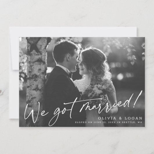 We Got Married! Script Wedding Photo Elopement Einladung (Vorderseite)