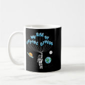 We Rise Motivational Quote - Clic Fit, Short Sleev Kaffeetasse (Links)