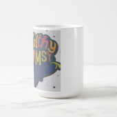 Wealth Whimsy mehrfarbiges Buchstabendesign Kaffeetasse (Mittel)