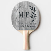 Weathered Dark Gray Wooden Leaf Wedding Monogram Tischtennis Schläger (Vorderseite)