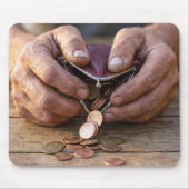 Weathered Hands with Pennies in Coin Purse Mousepad (Vorne)