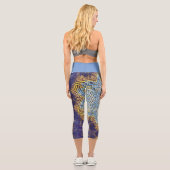 Weave Mandala Blue und Yellow Capri Leggings (Rückseite)