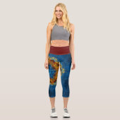 Weave Mandala Blue Yellow und Red Capri Leggings (Vorderseite)