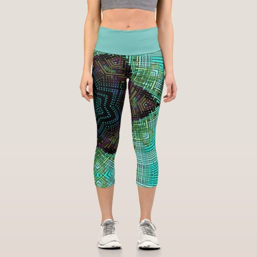 Weave Mandala Green Blue und Lila Capri Leggings (Vorderseite)