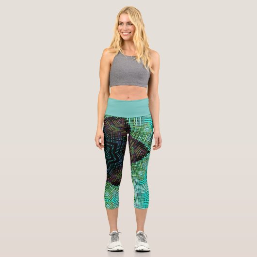 Weave Mandala Green Blue und Lila Capri Leggings (Vorderseite)