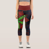Weave Mandala Red Green und Blue Capri Leggings (Vorderseite)