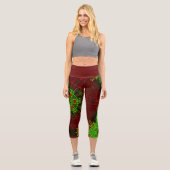 Weave Mandala Red und Green Capri Leggings (Vorderseite)